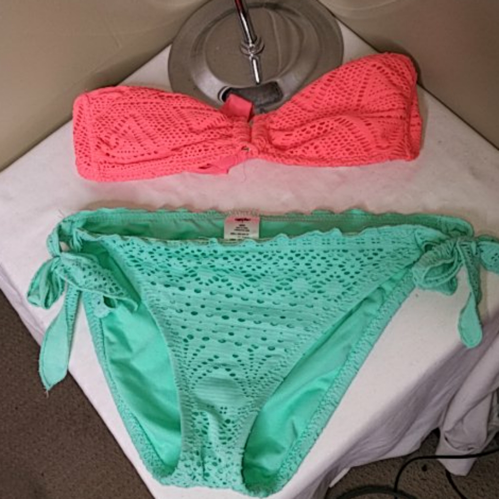 Mossimo & Rue Bleu Crochet Bikini M & Small